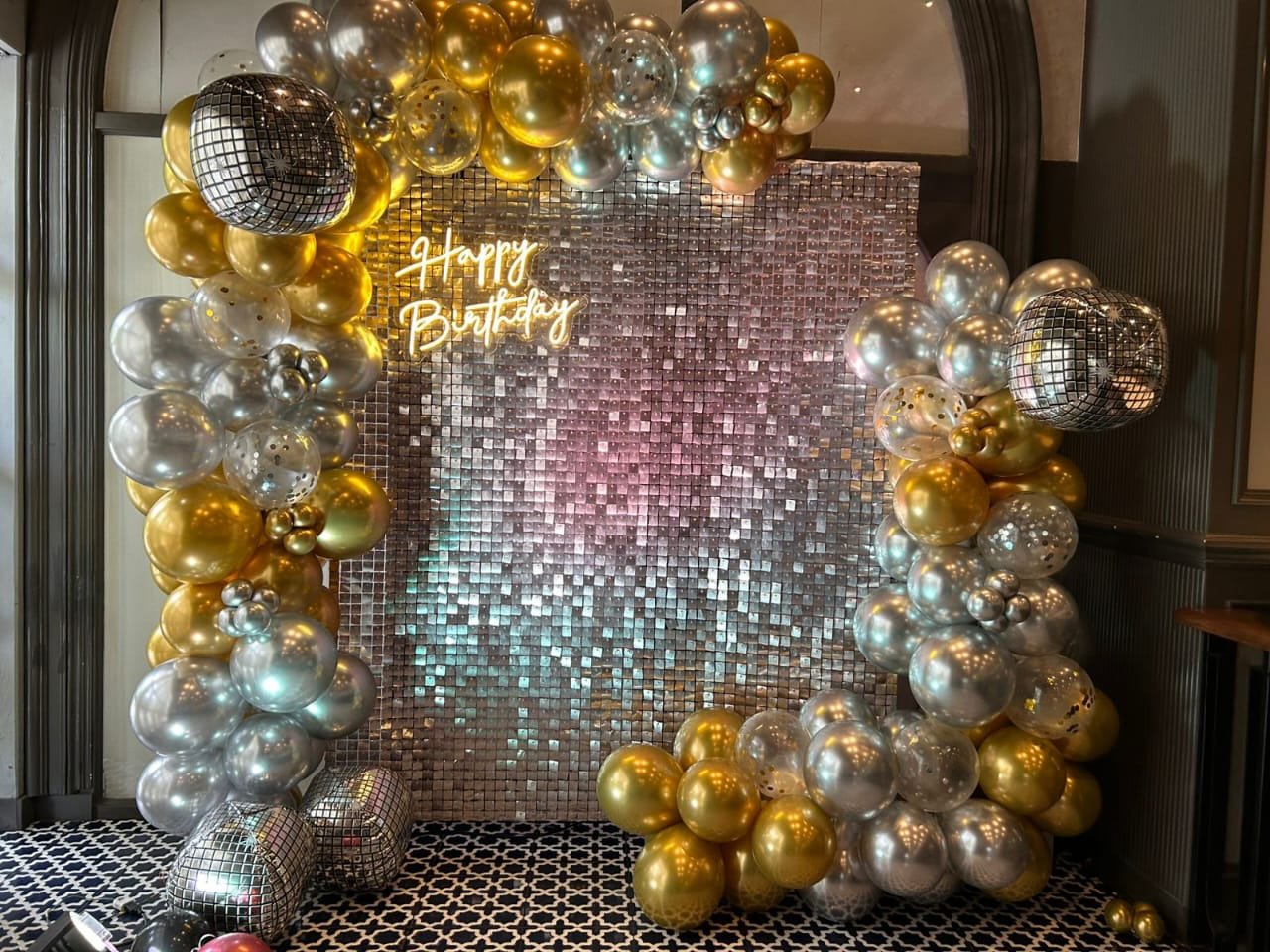 Premium birthday balloon decoration